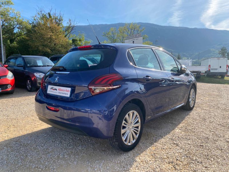 PEUGEOT 208 1.6 HDI 100CH  2017
