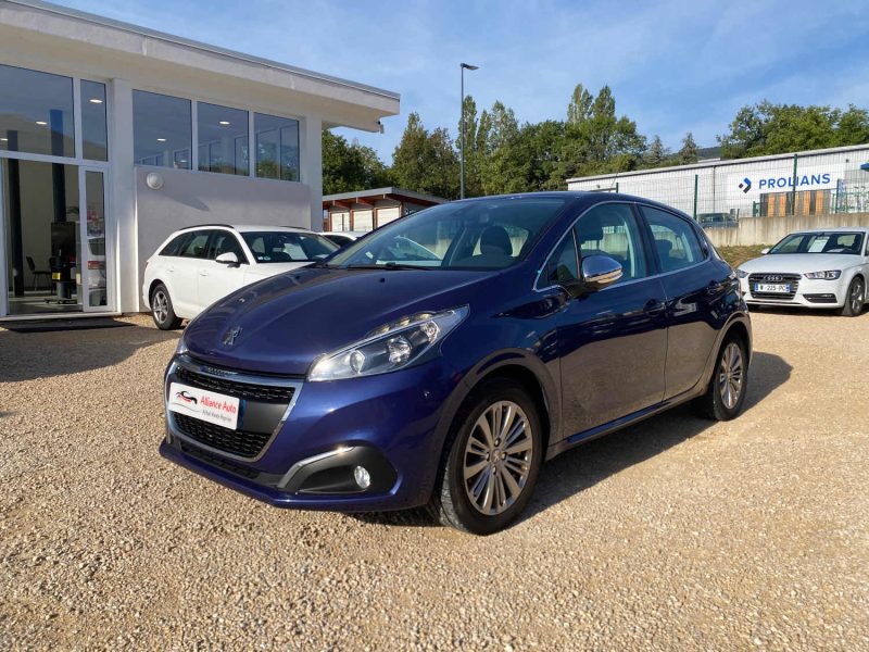 PEUGEOT 208 1.6 HDI 100CH  2017