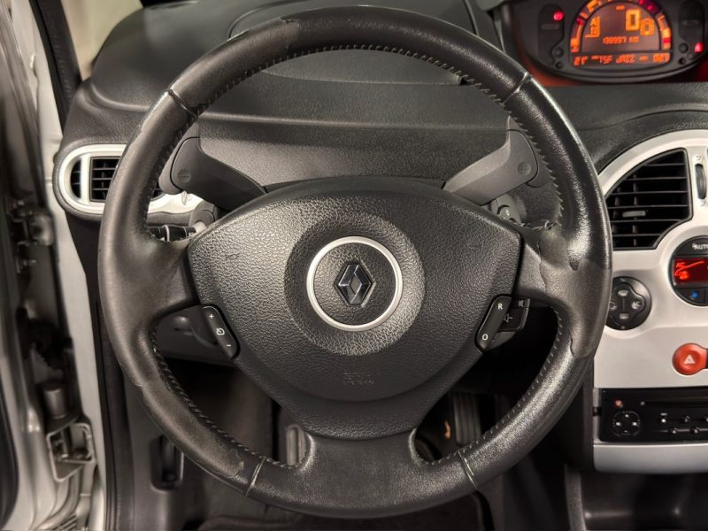 RENAULT MODUS 1.5 DCI 85 Cv - BVA / 5 PORTES / REGULATEUR - GARANTIE 12 MOIS