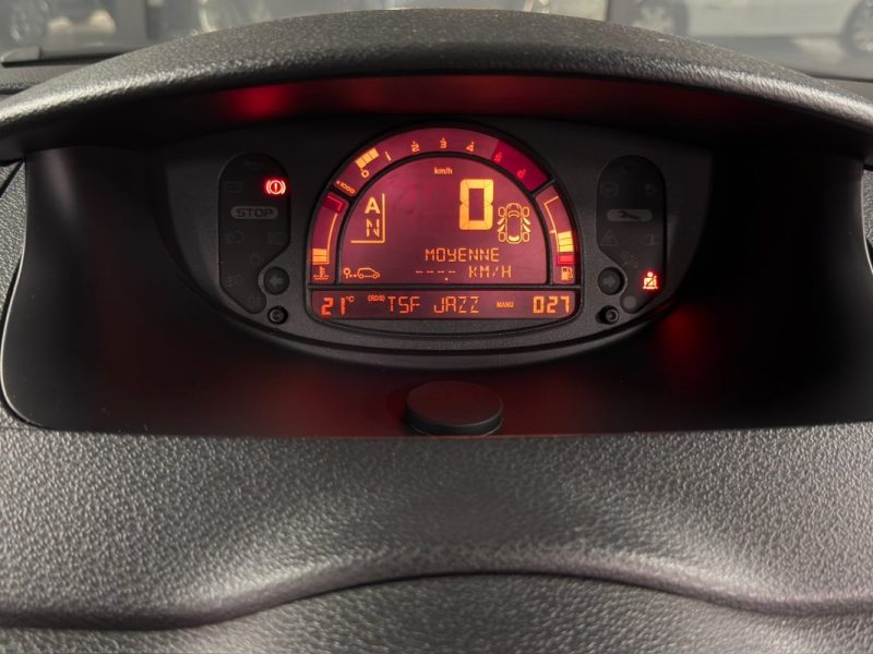RENAULT MODUS 1.5 DCI 85 Cv - BVA / 5 PORTES / REGULATEUR - GARANTIE 12 MOIS