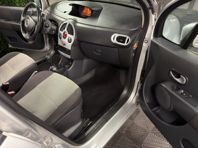RENAULT MODUS 1.5 DCI 85 Cv - BVA / 5 PORTES / REGULATEUR - GARANTIE 12 MOIS