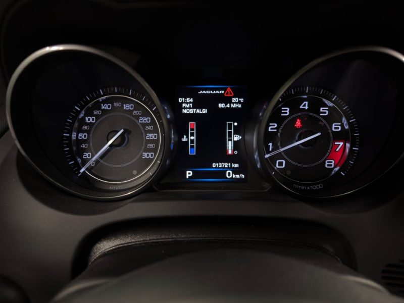JAGUAR F-TYPE 3.0 V6 340 Cv BVA 8 - 13 700 KMS / KEYLESS / GPS TACTILE - GARANTIE 12 MOIS