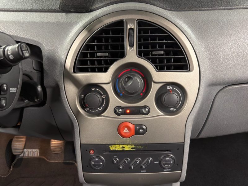 RENAULT MODUS 1.4 16V 98 Cv BVM - 5 PORTES / CLIMATISATION - GARANTIE 12 MOIS