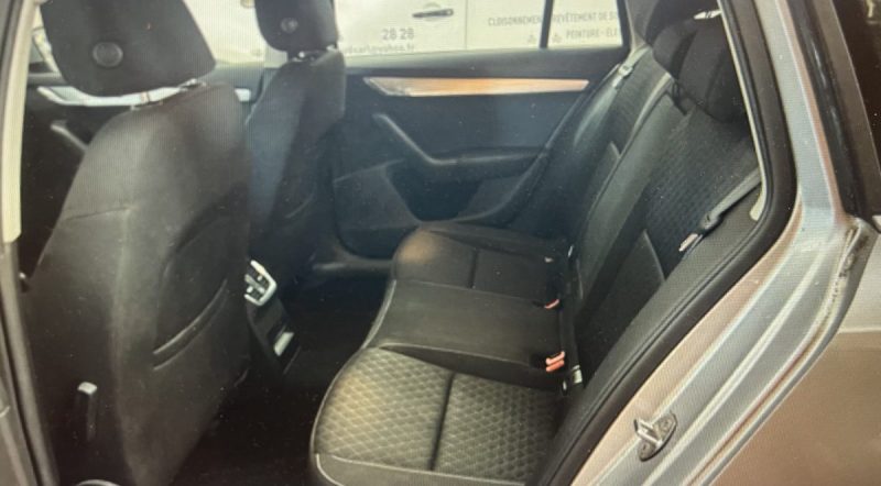 SKODA OCTAVIA COMBI 1.6 TDI 110 ACTIVE 2015