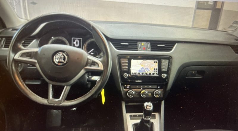 SKODA OCTAVIA COMBI 1.6 TDI 110 ACTIVE 2015