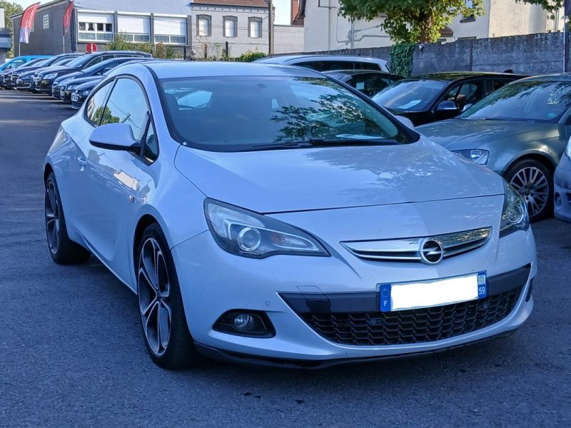 OPEL  ASTRA GTC  GTC 1.7 CDTI 110CV DIN ET 6 CV FISCAUX  2013