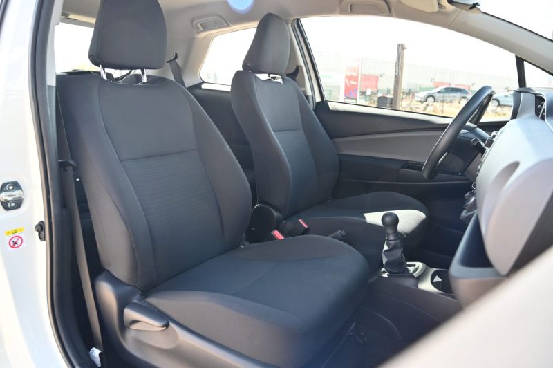 TOYOTA YARIS 1.0 VVTI 69  ACTIVE 08/2015