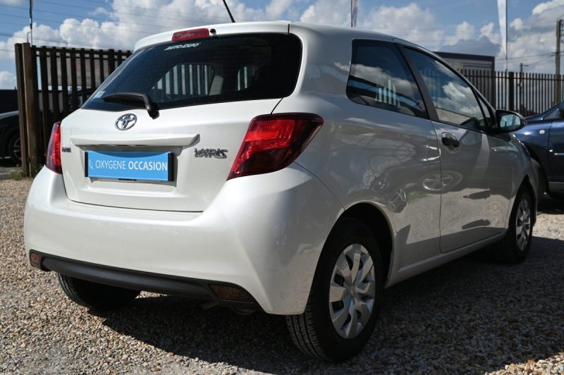 TOYOTA YARIS 1.0 VVTI 69  ACTIVE 08/2015