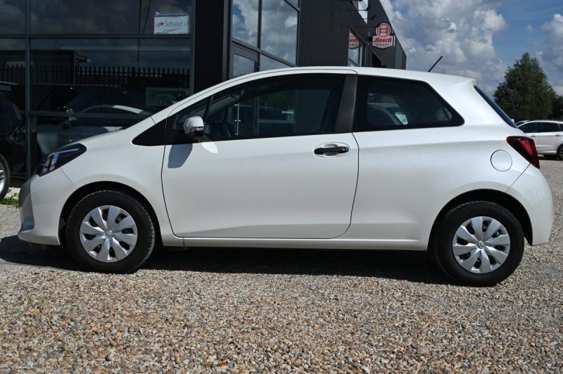 TOYOTA YARIS 1.0 VVTI 69  ACTIVE 08/2015