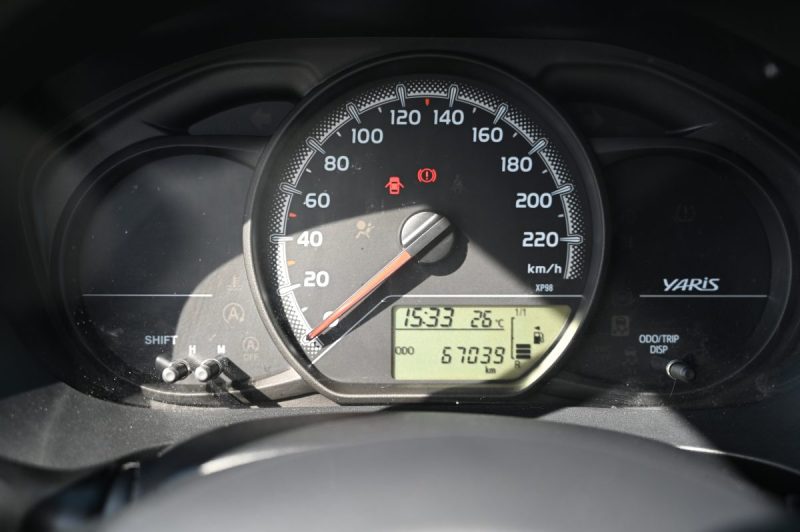 TOYOTA YARIS 1.0 VVTI 69  ACTIVE 08/2015