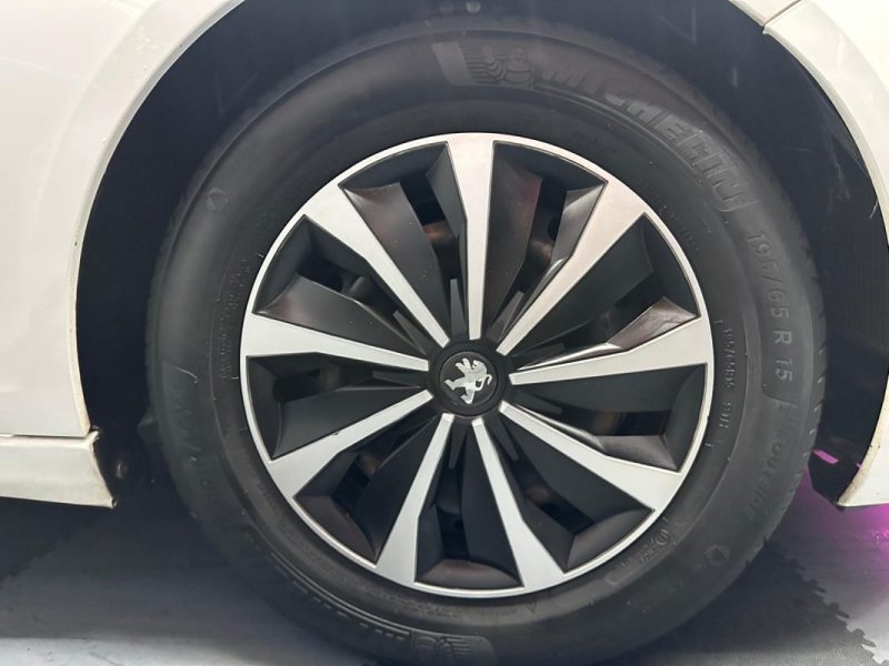 PEUGEOT 308 II 1.6 BLUE HDI 100 ACCESS 2015