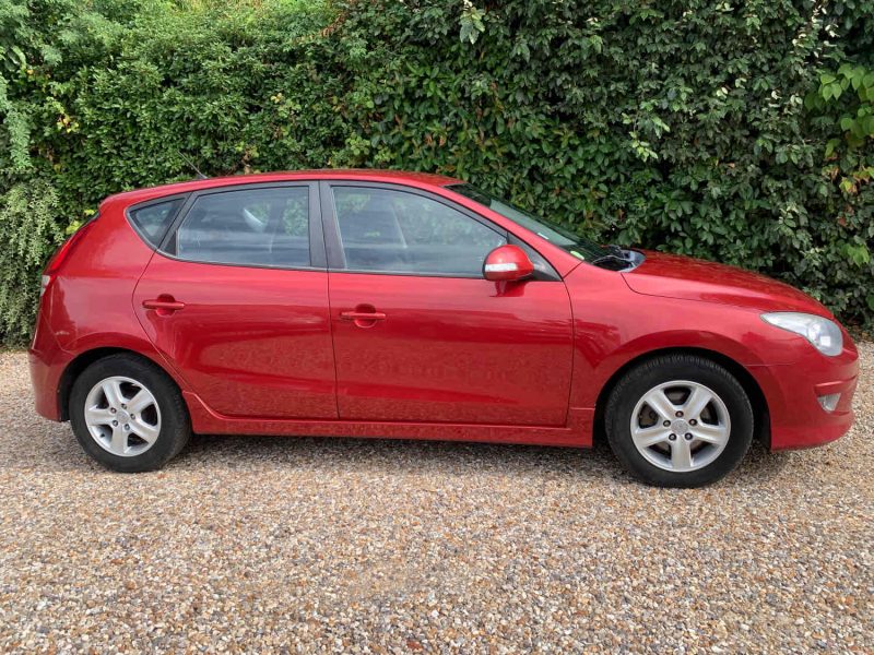 HYUNDAI I30 1.6 CRDI 90 PACK EVIDENCE 2011