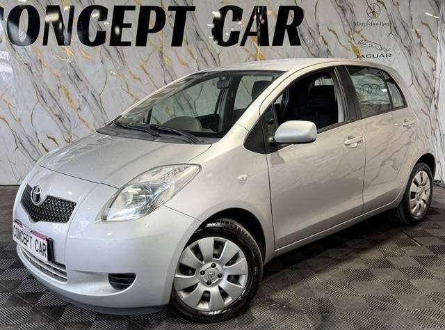 TOYOTA YARIS 1.3VVVT-ICOOL 2006 - 69 001Kms - Premier Main - Distrib ok - SUIVIT TOYOTA