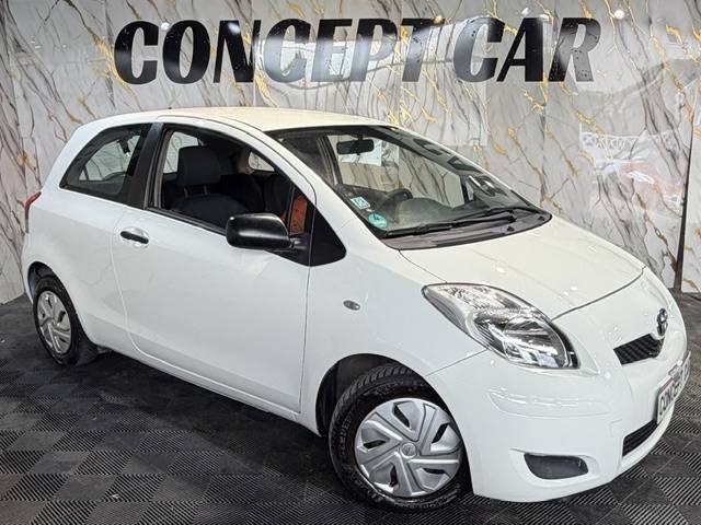 TOYOTA YARIS 1.0 VVT-I 2010 - 55 324Kms - Premier Main - Climatisation - SUIVIT TOYOTA