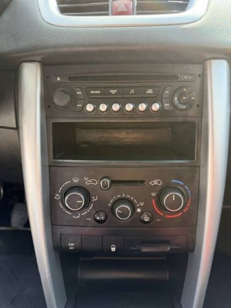 PEUGEOT 207 1.4 VTI TENDANCE 2012 - 66 084Kms - Premier Main - Distrib ok - SUIVIT PEUGEOT