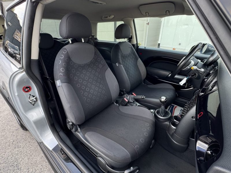 MINI ONE 1.4 D 88Ch PACK SEVEN 1er MAIN 152000KM GARANTIE 6 MOIS