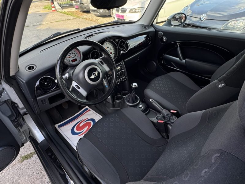 MINI ONE 1.4 D 88Ch PACK SEVEN 1er MAIN 152000KM GARANTIE 6 MOIS