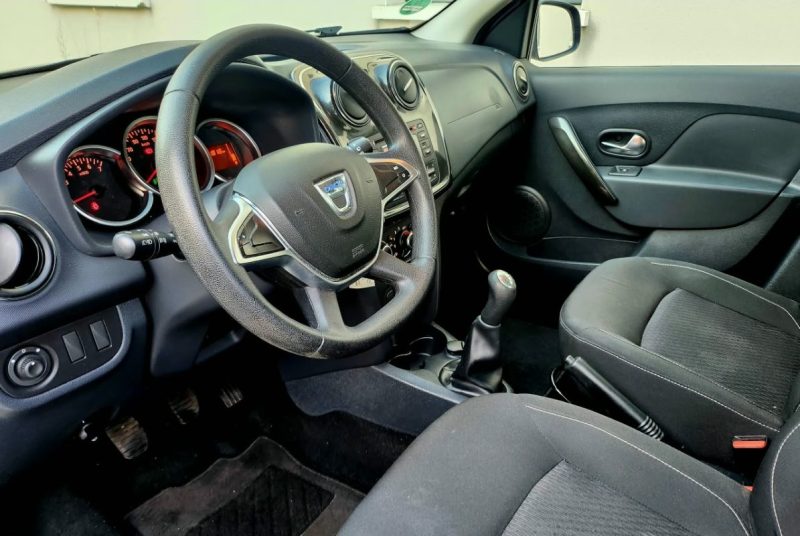 DACIA SANDERO LAUREATE 2017