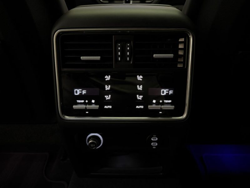 PORSCHE CAYENNE III COUPE 3.0 V6 E-HYBRID 462ch TIPTRONIC BVA