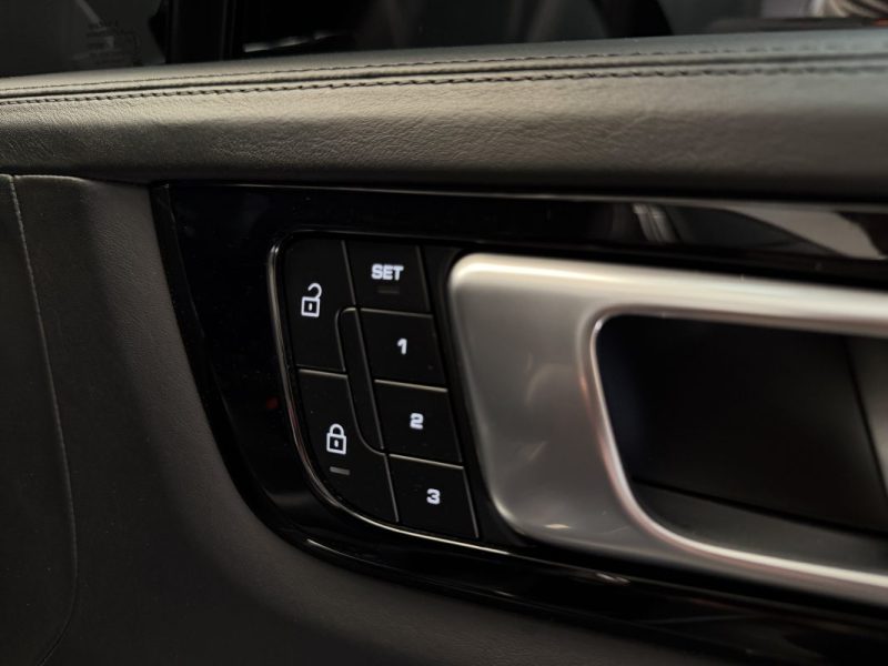 PORSCHE CAYENNE III COUPE 3.0 V6 E-HYBRID 462ch TIPTRONIC BVA