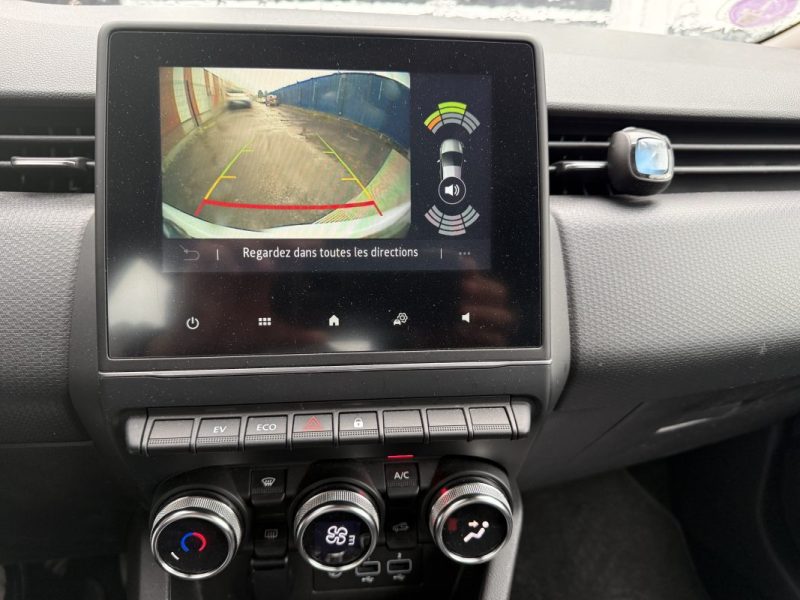 RENAULT CLIO V 1.6 E-TECH HYBRID 140CV BUSINESS BVA6 