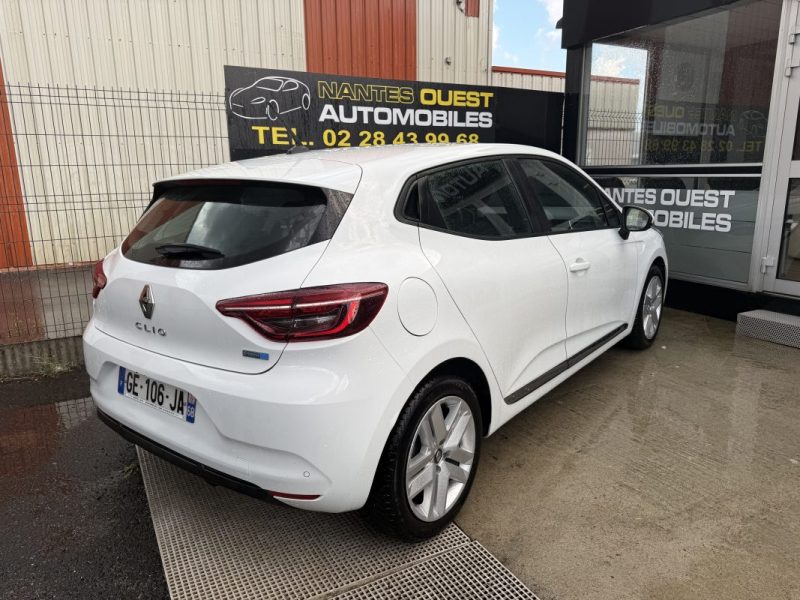 RENAULT CLIO V 1.6 E-TECH HYBRID 140CV BUSINESS BVA6 