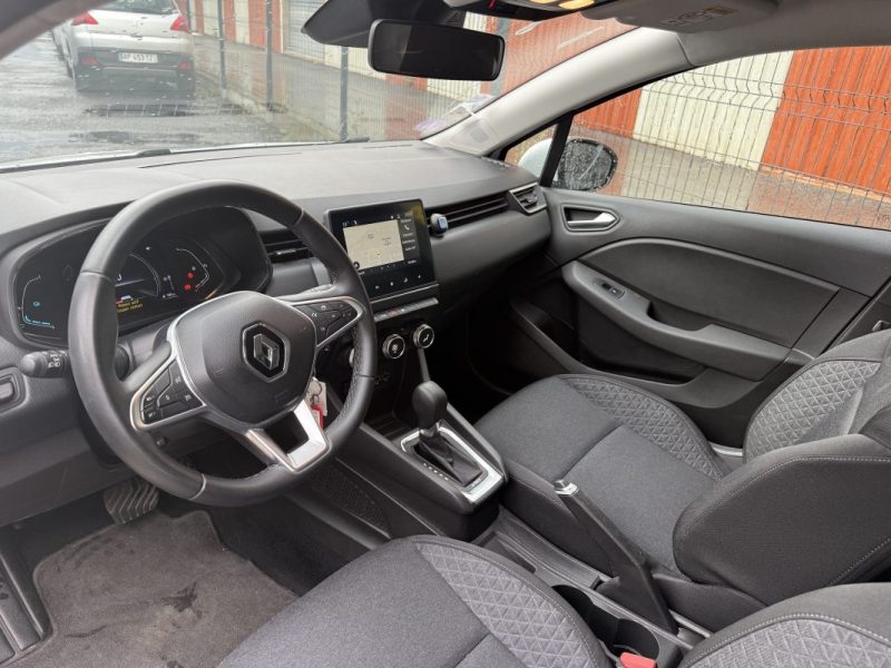 RENAULT CLIO V 1.6 E-TECH HYBRID 140CV BUSINESS BVA6 