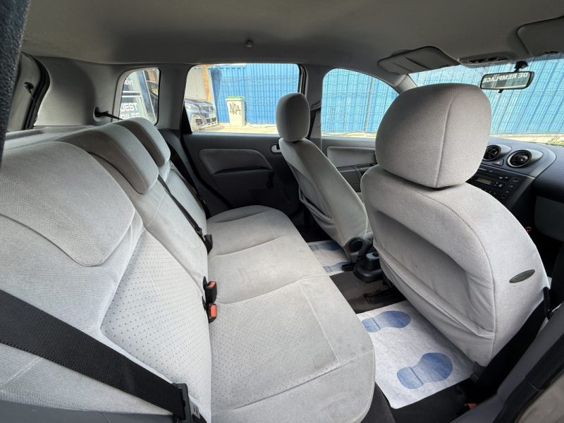 FORD FIESTA 1.4I 80CV GHIA 