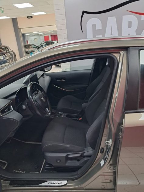 TOYOTA COROLLA TOURING SPORTS HYBRIDE 1.8 DYNAMIC BUSINESS 122cv/1 ERE MAIN/TVA RECUPERABLE