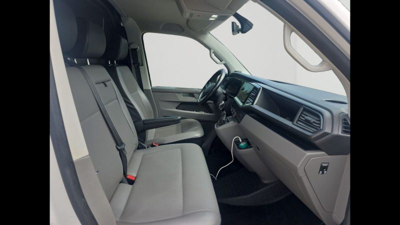 VOLKSWAGEN T6. L1H1 2.0 TDI 198 ch DSG 2020