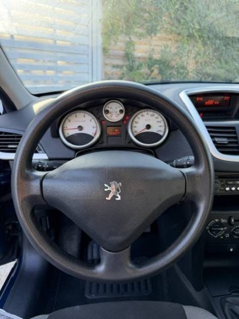 PEUGEOT 207 1.4 VTI URBAN MOVE 2006 - 63 333Kms - Climatisation - Premier Main - SUIVIT PEUGEOT