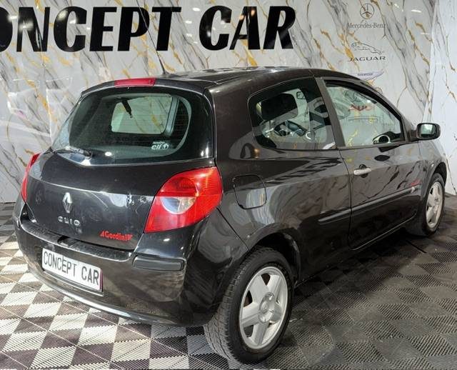 RENAULT CLIO 1 2007 - 109 262Kms - Distrib ok - Climatisation - Parfait etat 