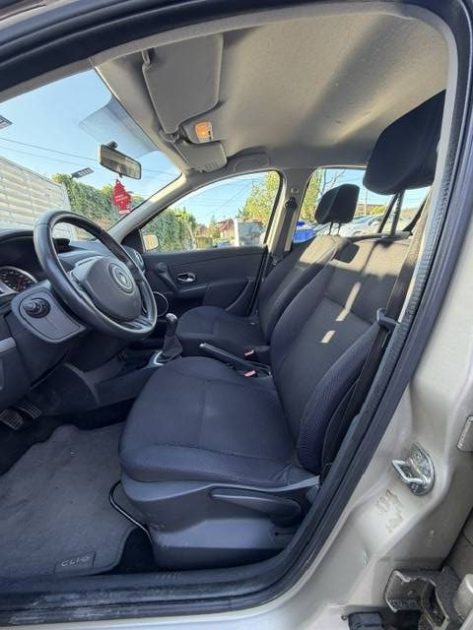 RENAULT CLIO  2006 - 134 507Kms - Distrib ok - Climatisation 