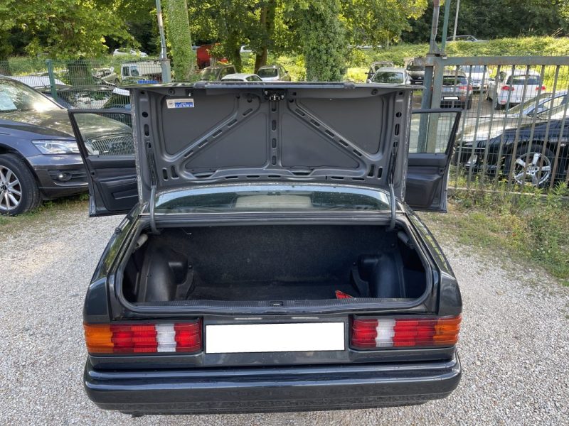 MERCEDES 190 E 2.0 1996CM3 122CV  1989