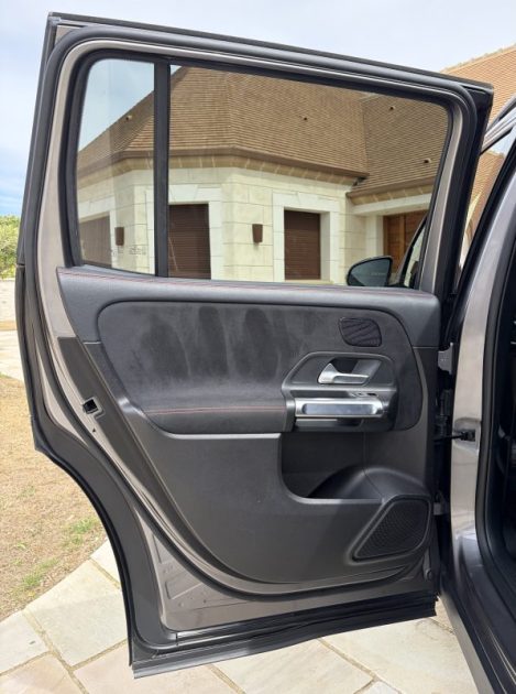 Mercedes Classe GLB 220d 2.0 AMG Line 4Matic 190ch (Toit ouvrant | Entretien Mercedes)