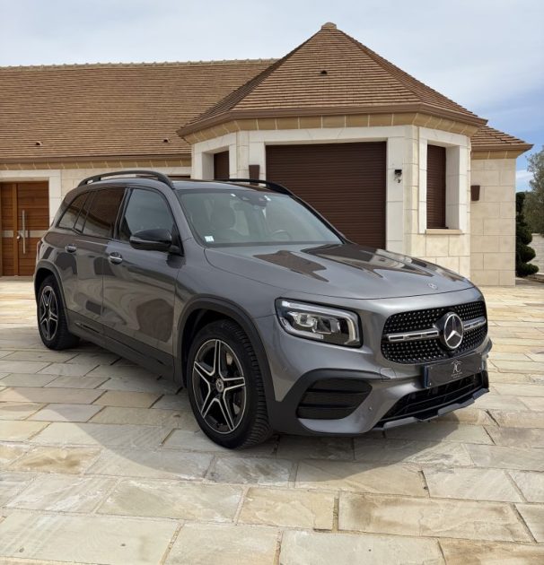 Mercedes Classe GLB 220d 2.0 AMG Line 4Matic 190ch (Toit ouvrant | Entretien Mercedes)