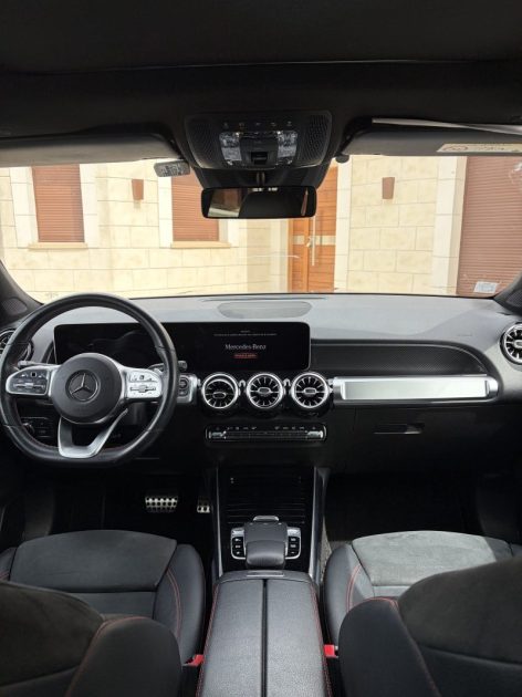 Mercedes Classe GLB 220d 2.0 AMG Line 4Matic 190ch (Toit ouvrant | Entretien Mercedes)