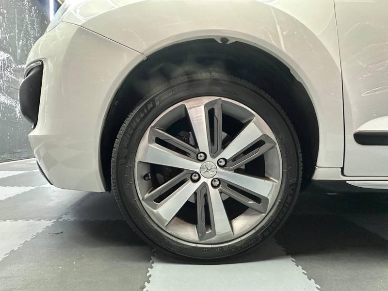 PEUGEOT 3008 2.0 HDI 16V 150 FELINE 2015