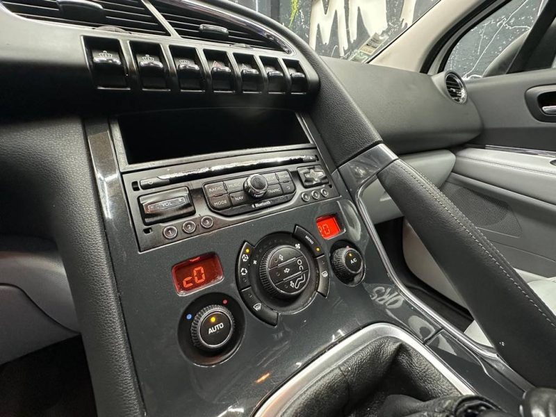 PEUGEOT 3008 2.0 HDI 16V 150 FELINE 2015