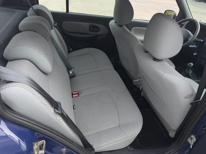 RENAULT  CLIO  1.2 CAMPUS 2006