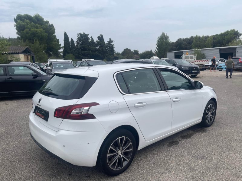 PEUGEOT 308 II 1.2 E-THP 130 ALLURE 226MKM