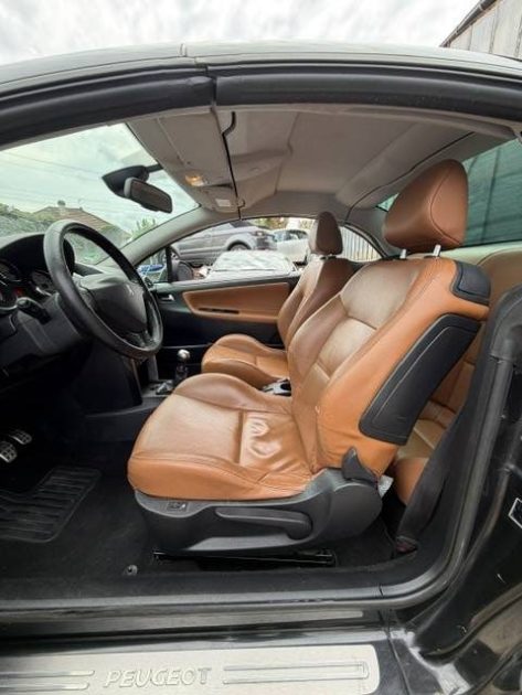 PEUGEOT 207 CC 1.6 PLATINUM 2010 - 63 100Kms -  Distrib ok - Premier Main - SUIVIT PEUGEOT
