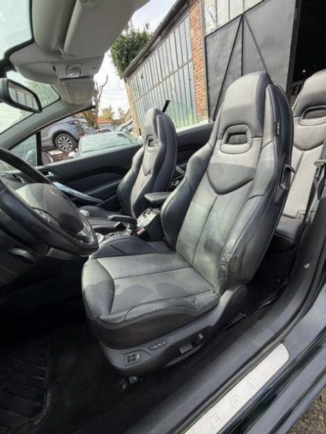 PEUGEOT 308 CC 2.0 HDI PLATINIUM 2010 - 71 809Kms - Premier Main - SUIVIT PEUGEOT