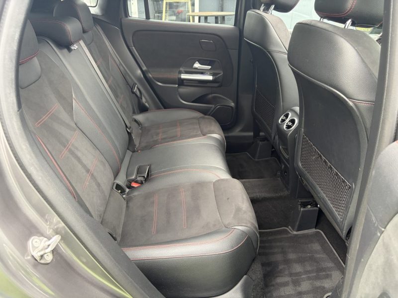 Mercedes GLA 200 d 150ch 8G-DCT AMG Line Toit ouvrant / Pack Premium / Caméra / Grand écran / Sieges
