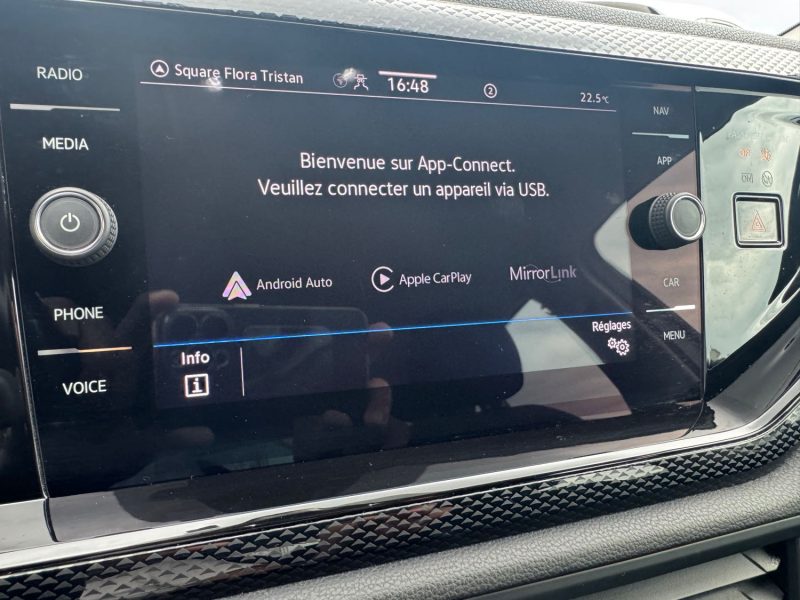 VOLKSWAGEN TAIGO 1.0 TSI 110CV BVA DSG LIFE PLUS 2023 COCKPIT CARPLAY