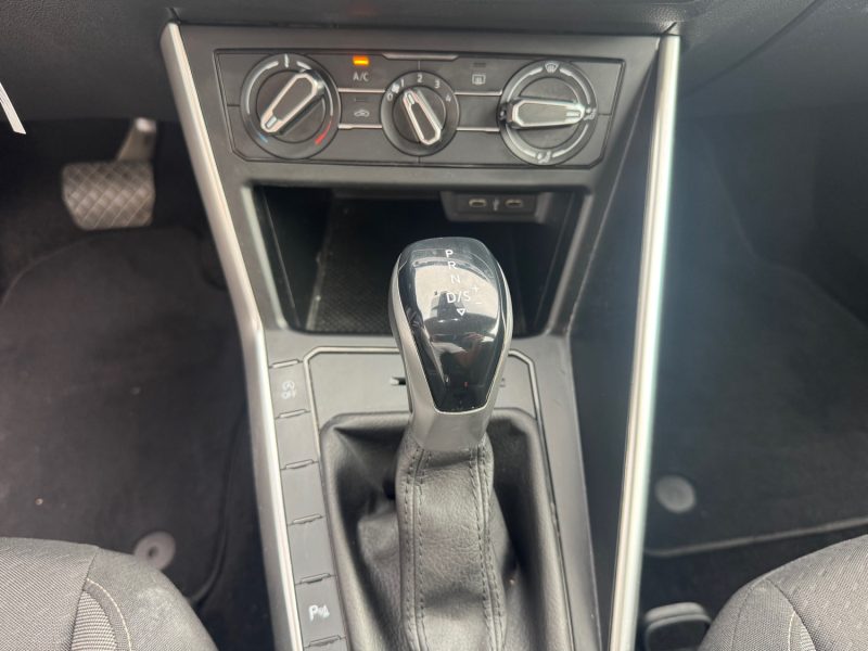 VOLKSWAGEN TAIGO 1.0 TSI 110CV BVA DSG LIFE PLUS 2023 COCKPIT CARPLAY