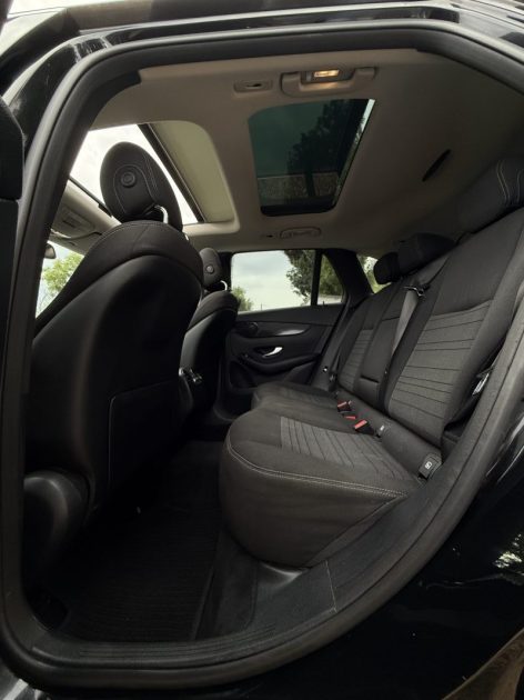 Mercedes Glc 250d Business BVA9 – (Toit Ouvrant | Sièges Électriques Chauffant) 