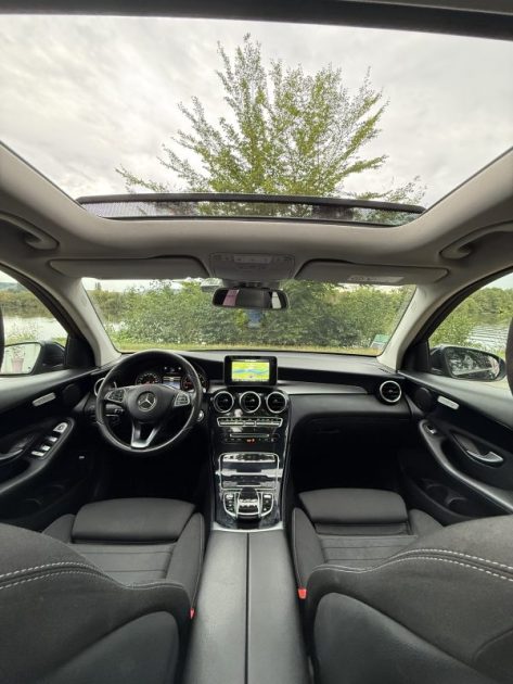 Mercedes Glc 250d Business BVA9 – (Toit Ouvrant | Sièges Électriques Chauffant) 