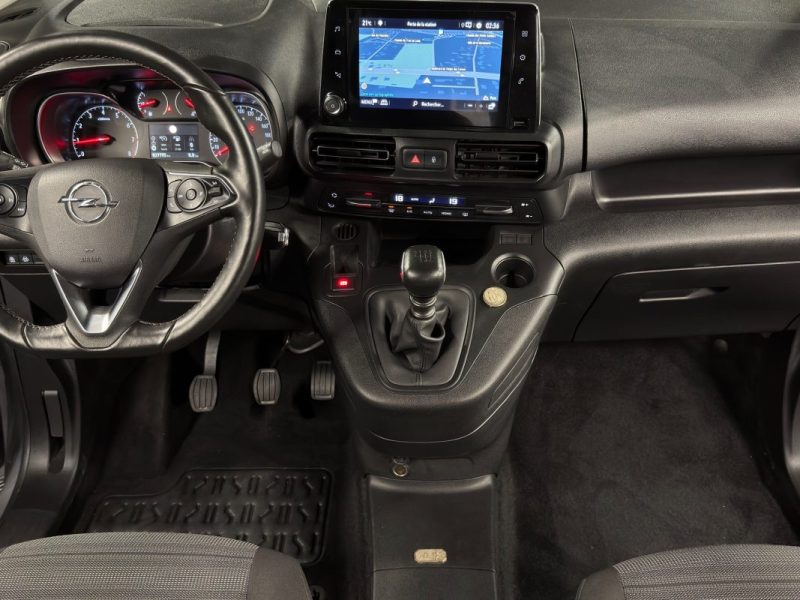 OPEL COMBO L1H1 1.5D 130 Cv BVM6 - 5 PLACES / APPLE & ANDROID / CAMERA - GARANTIE 12 MOIS