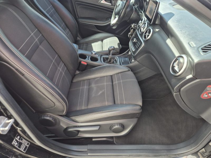 MERCEDES CLASSE A A180 CDI  INTUITION 2016